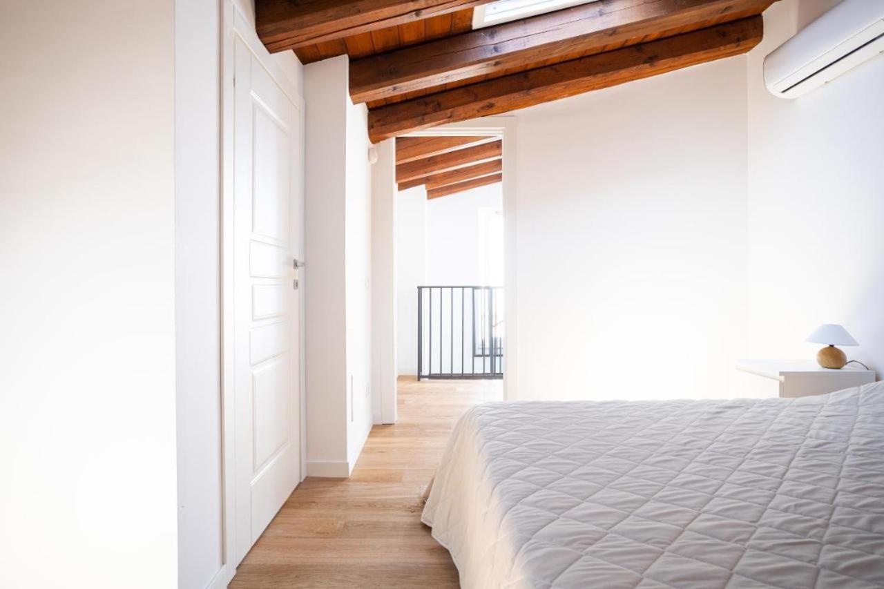 Casa Azzurra - Palazzo Del Buonpastore Palermo Luaran gambar