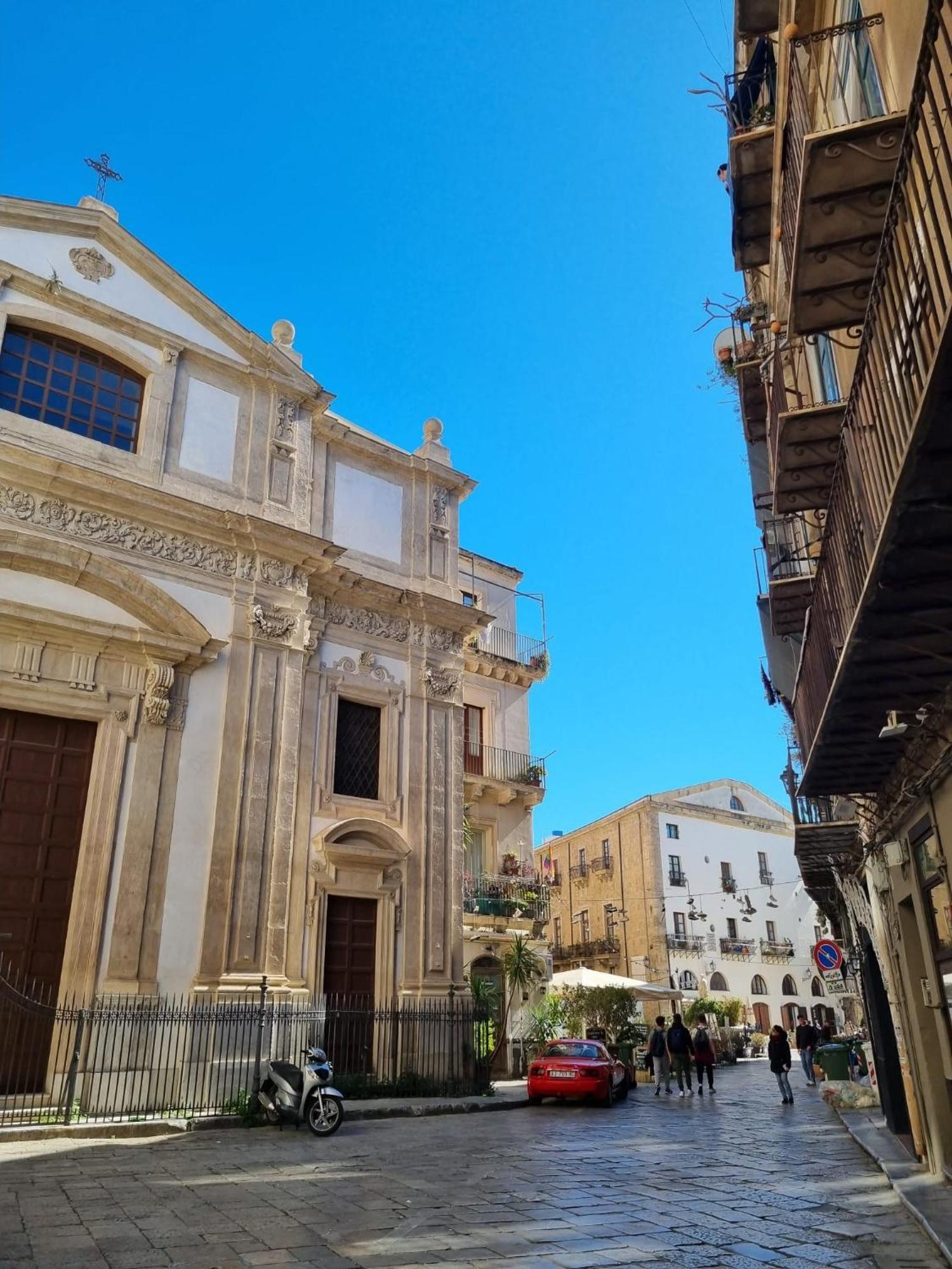 Casa Azzurra - Palazzo Del Buonpastore Palermo Luaran gambar