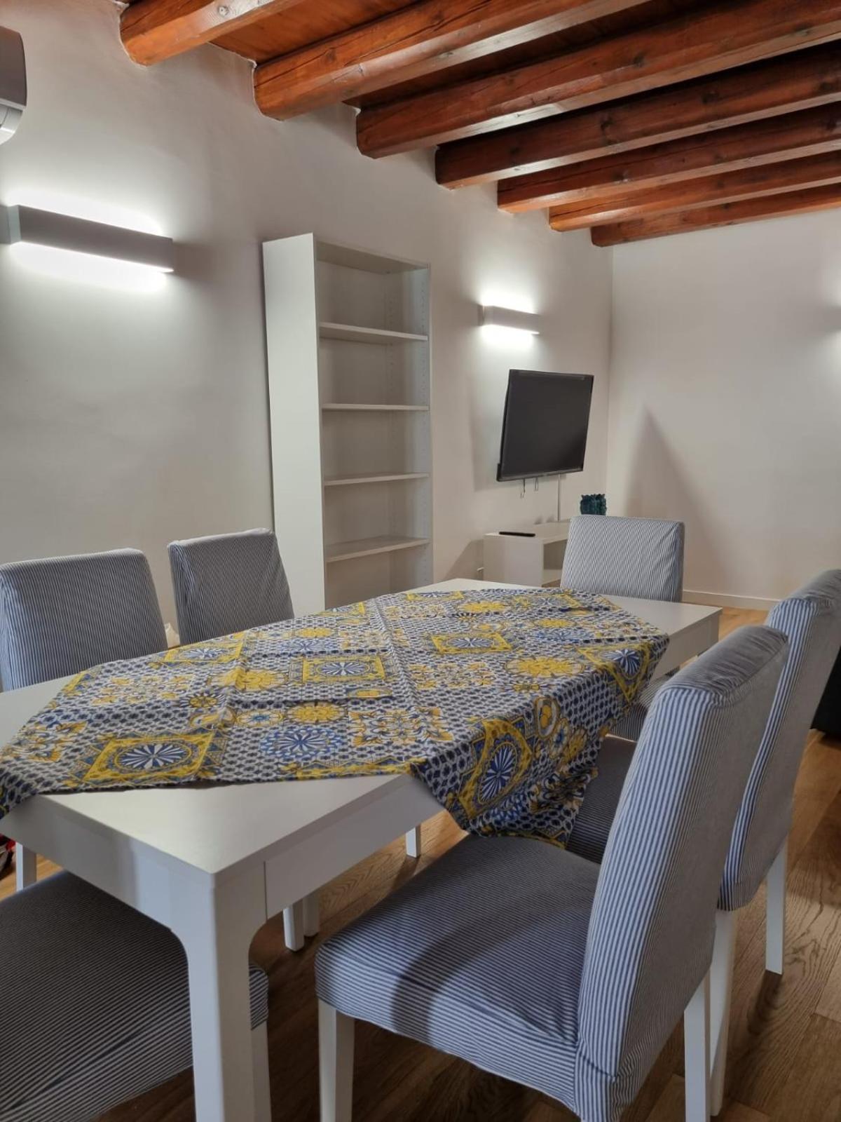 Casa Azzurra - Palazzo Del Buonpastore Palermo Luaran gambar